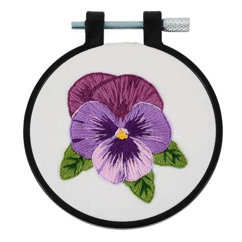 Plaid Bucilla Kit 49549E Pretty Pansy Stamped Embroidery Kit 3" x 3"/7.6 cm x 7.6 cm